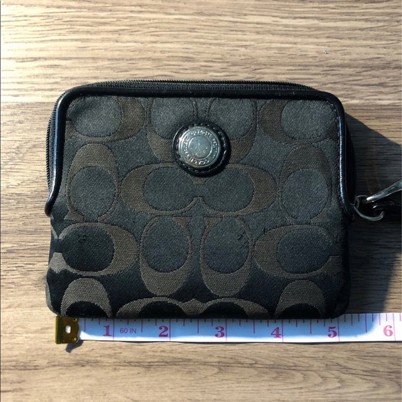 Coach Wristlet - Picture 6 of 7